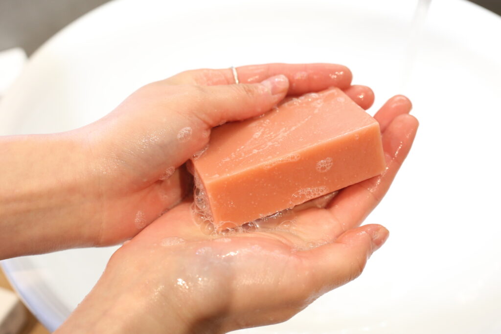 herbivore natural facial cleansing bar